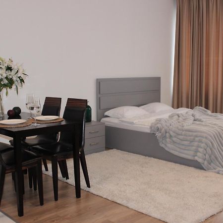 Cozy Home Exclusive Time Almaty Exterior photo